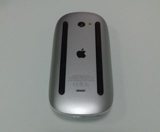 Magic Mouse 2 Apple - Ratón de batería integrada  