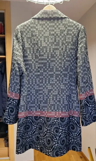 Abrigo estampado mujer