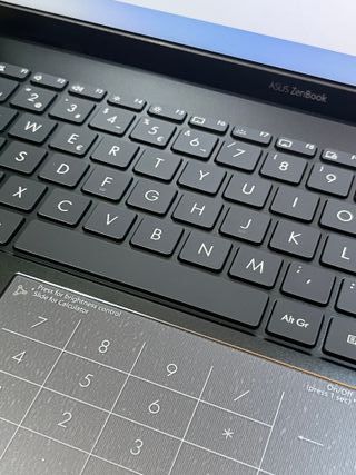 Ordenador Portátil ASUS ZenBook 14 