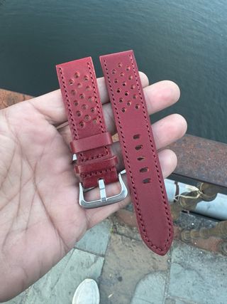 Correa de reloj artesanal roja