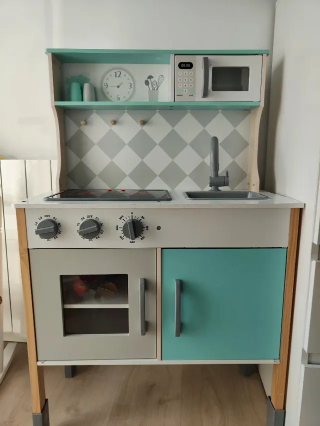 Cocinita infantil de madera