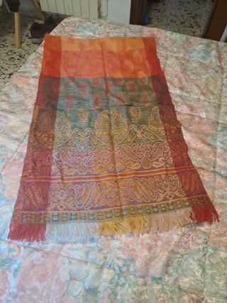 Pañuelo estampado multicolor y naranja 14 cada uno
