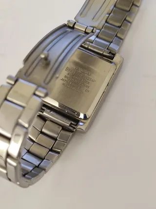 Reloj Casio Mujer Plata y Blanco