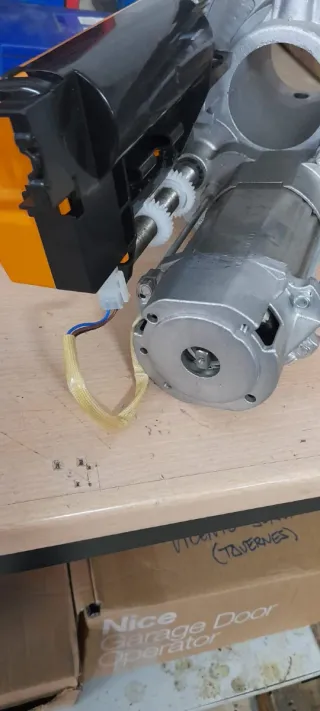 Motor para puerta enrollable 
