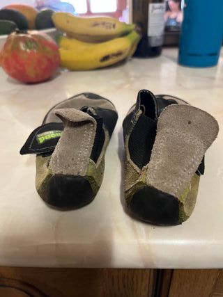 Pies de gato niño talla 28 y 30