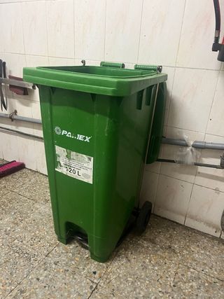 Cubo basura 120 L con pedal