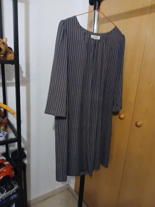 Vestido marrón con rayas