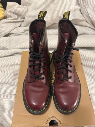 Botas Dr. Martens Talla 38 Rojas