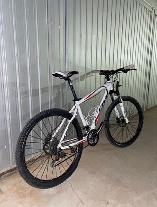 Bicicleta BH Blanca Talla 28