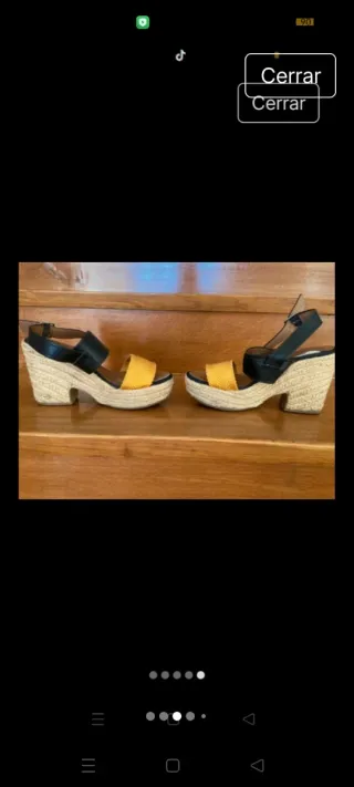 Sandalias Bimba y Lola negras y amarillas
