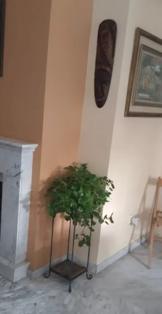 Mesa auxiliar estante forja y madera 