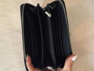 Cartera de mujer con flores bordadas