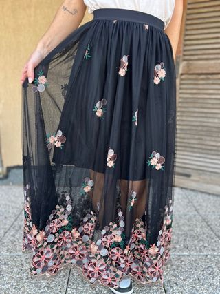 Gonna in tulle ricamata