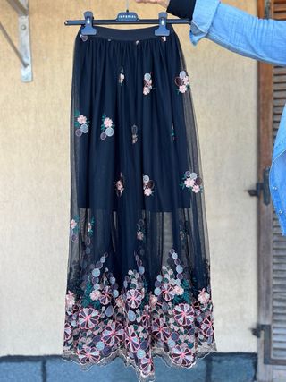 Gonna in tulle ricamata
