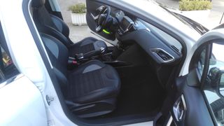 Peugeot 2008 1.6 BlueHdi 120 cv. Allure 2016
