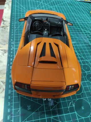 Coche Colección Escala 1:18 Naranja