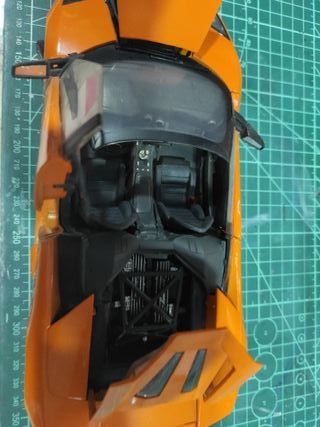 Coche Colección Escala 1:18 Naranja
