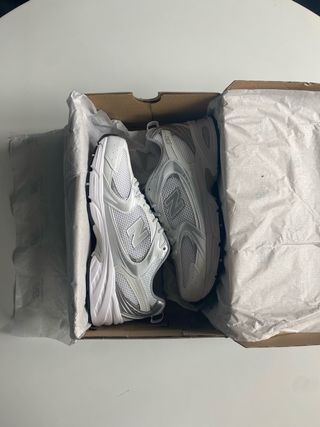 New Balance MR530EM Plata y Blanco