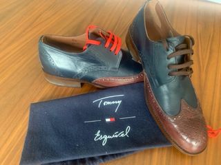 Zapatos Tommy Hilfiger/ Esquivel edición limitada 