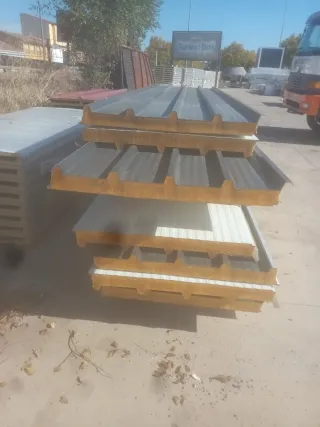 Urge venta por falta de espacio Chapa sandwich 2ª