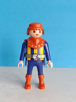 Playmobil Guerrero Medieval con Capucha