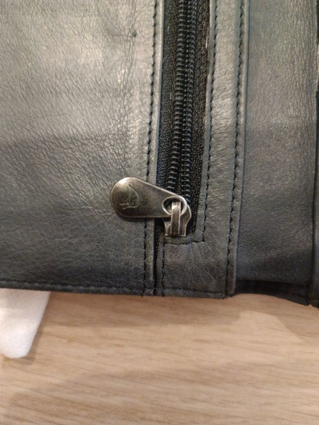 Cartera Mandarina Duck Piel Azul Marino