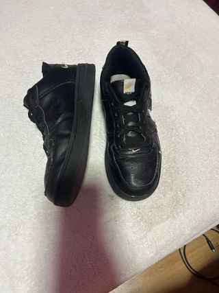 Nike Air Force 1 Talla 37 Negras y Blancas