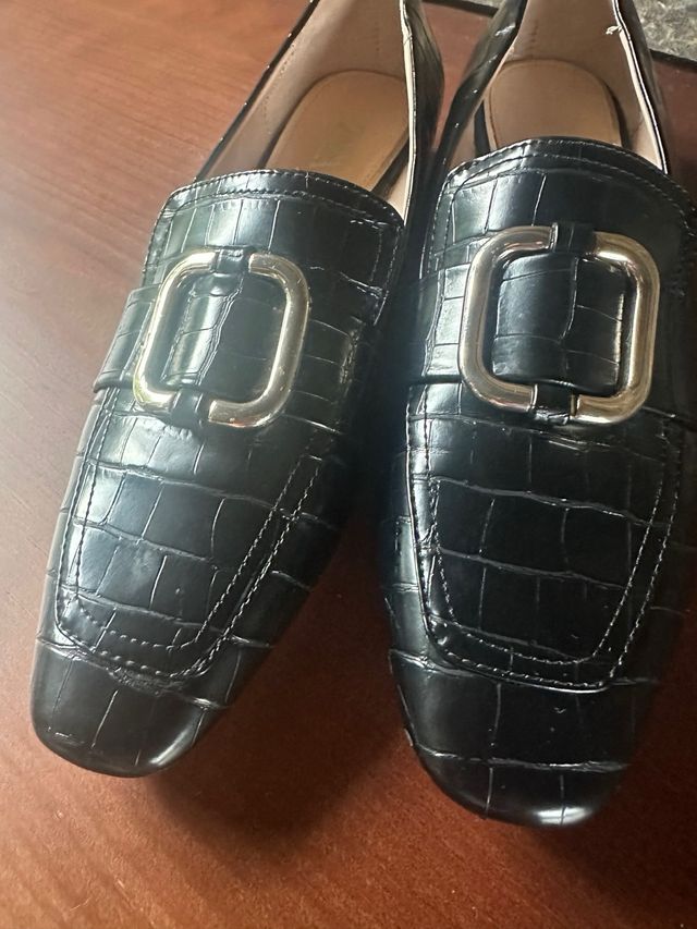 Mocasines Zara negros con hebilla