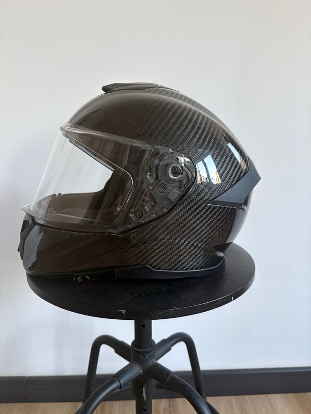 Casco full carbon taglia S