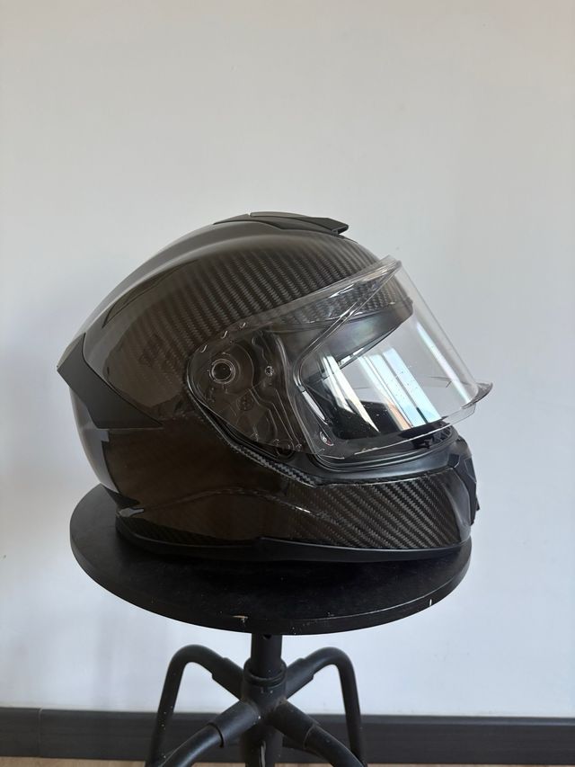 Casco full carbon taglia S