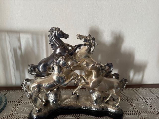 Statua cavalli da decorazione