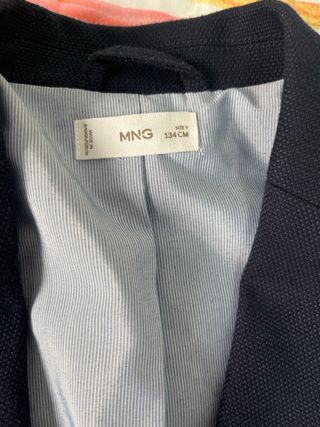 Americana Mango niño talla 9 (135 cm)