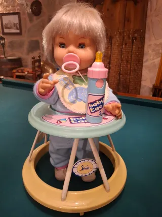 Muñeca Jesmar Baby Bipsy con biberón