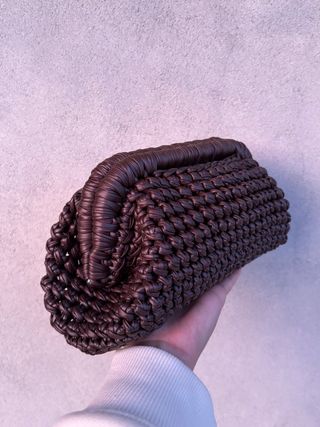 Pochette ecopelle marrone fatta a mano