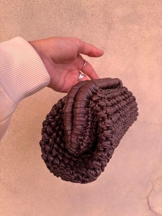 Pochette ecopelle marrone fatta a mano