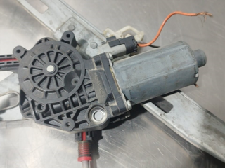 ELEVALUNAS DELANTERO IZQUIERDO PEUGEOT 206