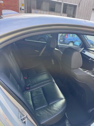 BMW Serie 5 2007 Volante lado derecho