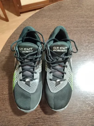 Zapatillas Nike G.T. CUT Academy Negras/Grises