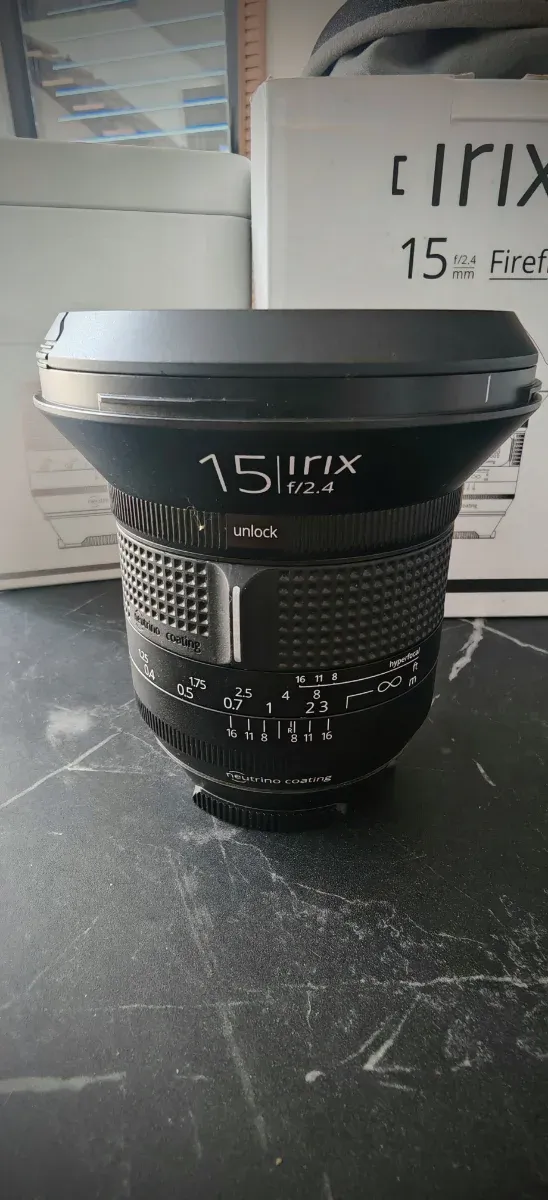 Cámara Canon EOS 6D Mark II + Objetivo + Bolsa