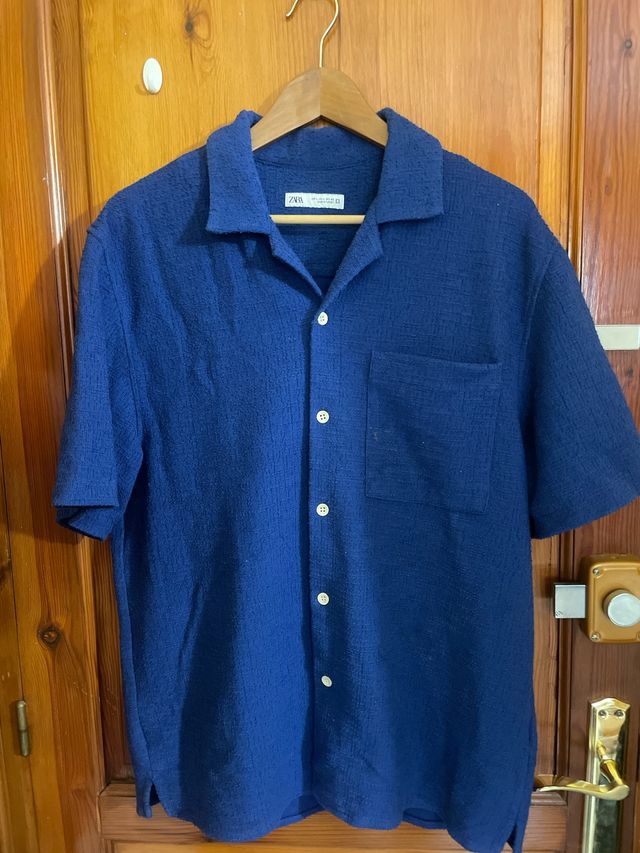 Camisa Zara azul manga corta