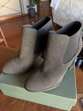 Stivaletti donna oro eleganti