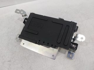 Land Rover Defender L663 2023 caja de fusibles módulo de control de conexiones ECU