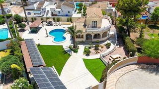 Chalet en venta en La Siesta - El Salado - Torreta en Torrevieja