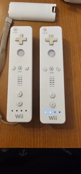 Mandos Wii Nintendo (2 unidades) uno no funciona