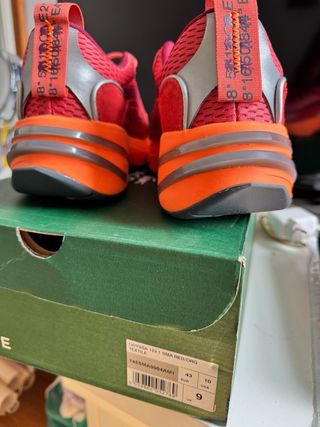Zapatillas Lacoste Naranja y Rojo