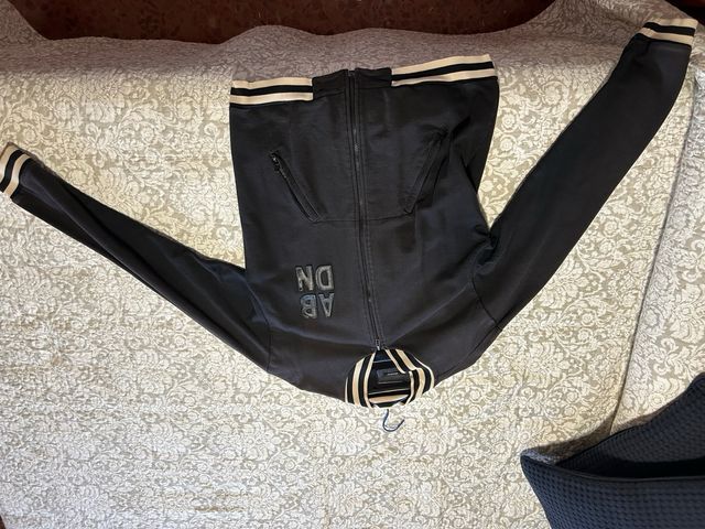 Cazadora Negra AB DN