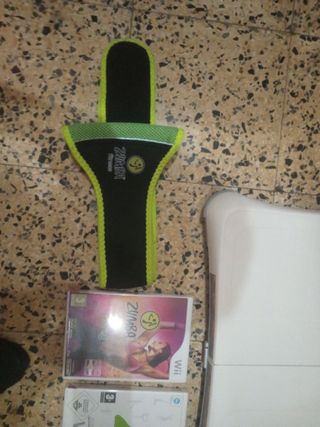 Lote Wii: Balance Board, Zumba y Wii Fit