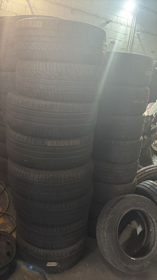 Neumáticos Usados sueltos y algunos en pareja