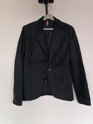 Americana negra Talla M