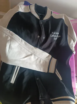 Chaqueta Pull&Bear Negra y Blanca